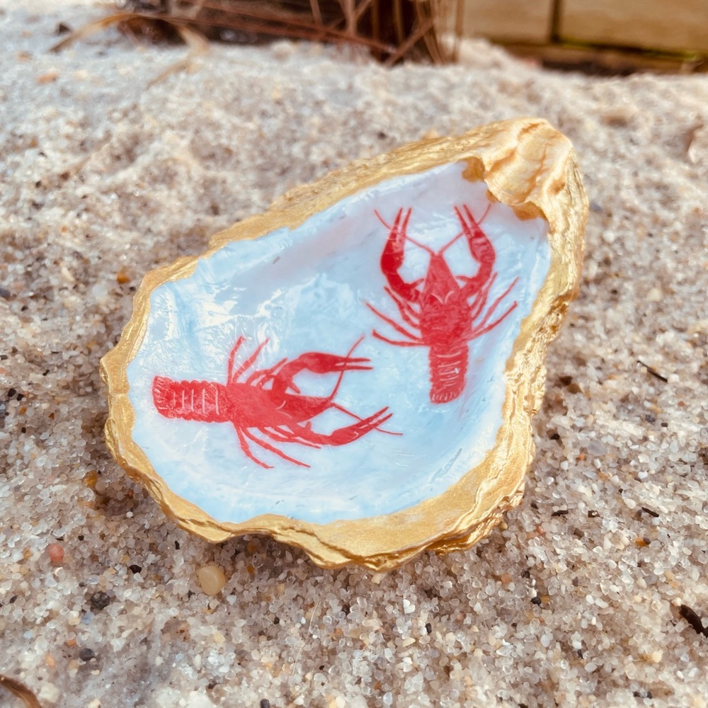 my shells are picked up, then bleached, cleaned, and customized by Me❤️🦪Xo - Picture 5 of 6